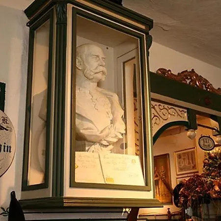 Hotel-restaurant Kaisergasthof Szálloda 3*